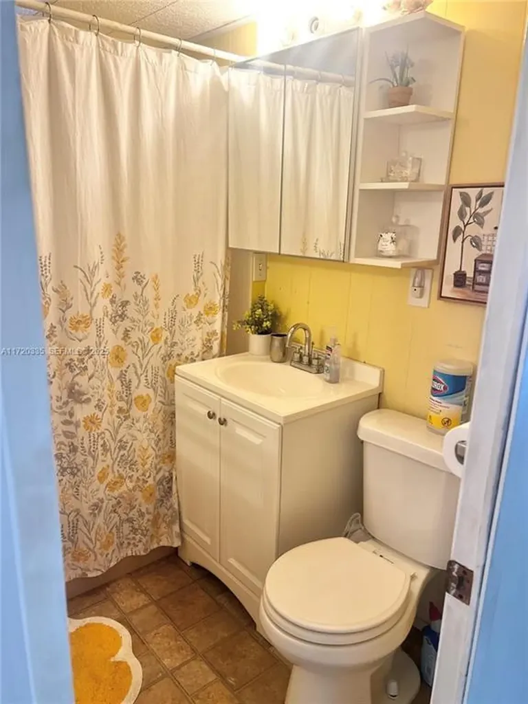 8564 SW 15th Court Davie FL 33324