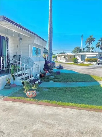 8564 SW 15th Court Davie FL 33324