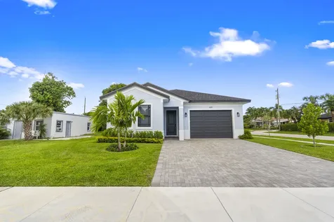 601 SW 3rd Street Delray Beach FL 33444
