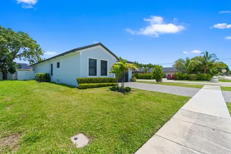 601 SW 3rd Street Delray Beach FL 33444