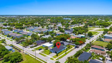 601 SW 3rd Street Delray Beach FL 33444