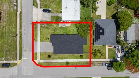 601 SW 3rd Street Delray Beach FL 33444