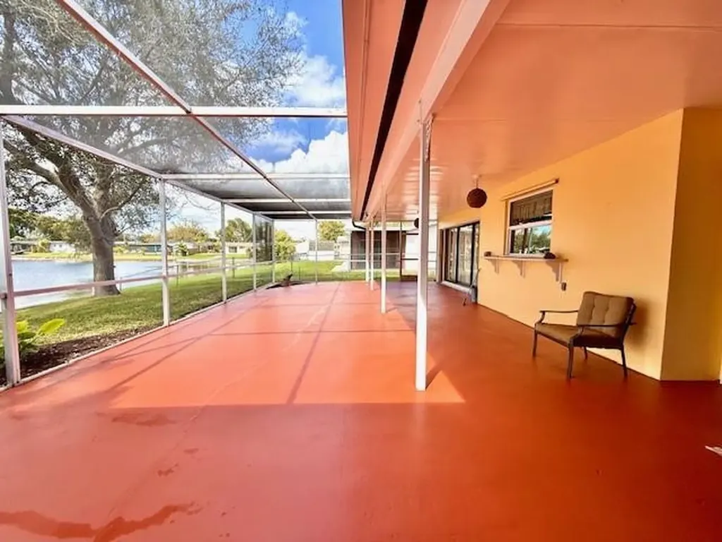 2000 NW 86th Terrace Pembroke Pines FL 33024