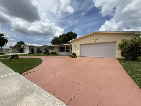 2000 NW 86th Terrace Pembroke Pines FL 33024
