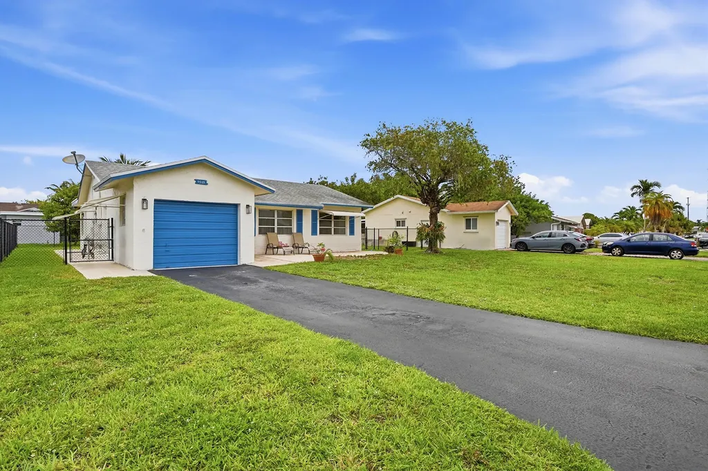 9505 NW 73rd Street Tamarac FL 33321