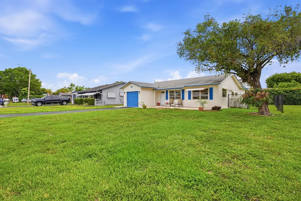 9505 NW 73rd Street Tamarac FL 33321