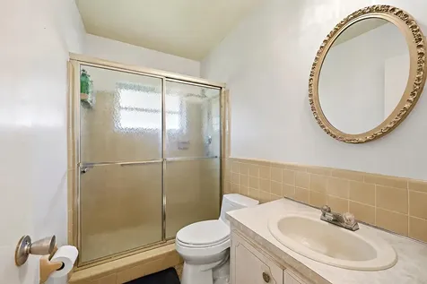 9505 NW 73rd Street Tamarac FL 33321