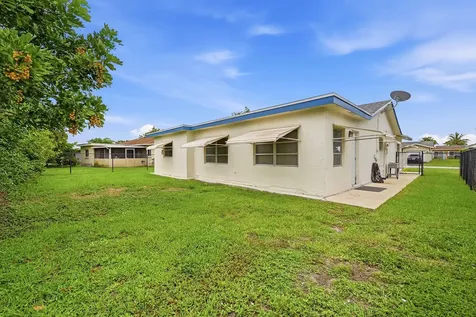 9505 NW 73rd Street Tamarac FL 33321