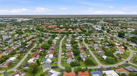 9505 NW 73rd Street Tamarac FL 33321