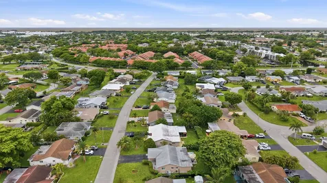 9505 NW 73rd Street Tamarac FL 33321