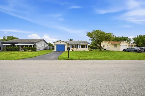 9505 NW 73rd Street Tamarac FL 33321