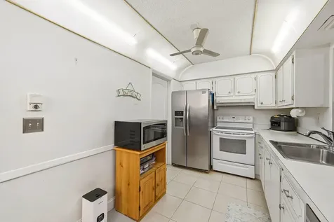 9505 NW 73rd Street Tamarac FL 33321
