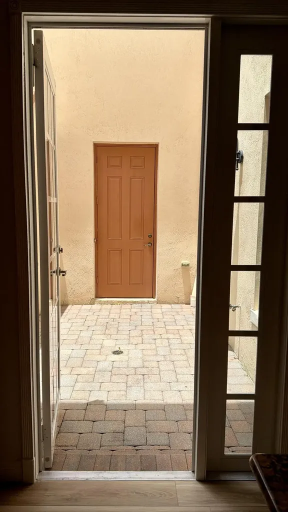814 NW 82nd Place Boca Raton FL 33487