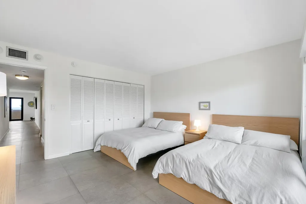 4900 N Ocean Boulevard Lauderdale By The Sea FL 33308