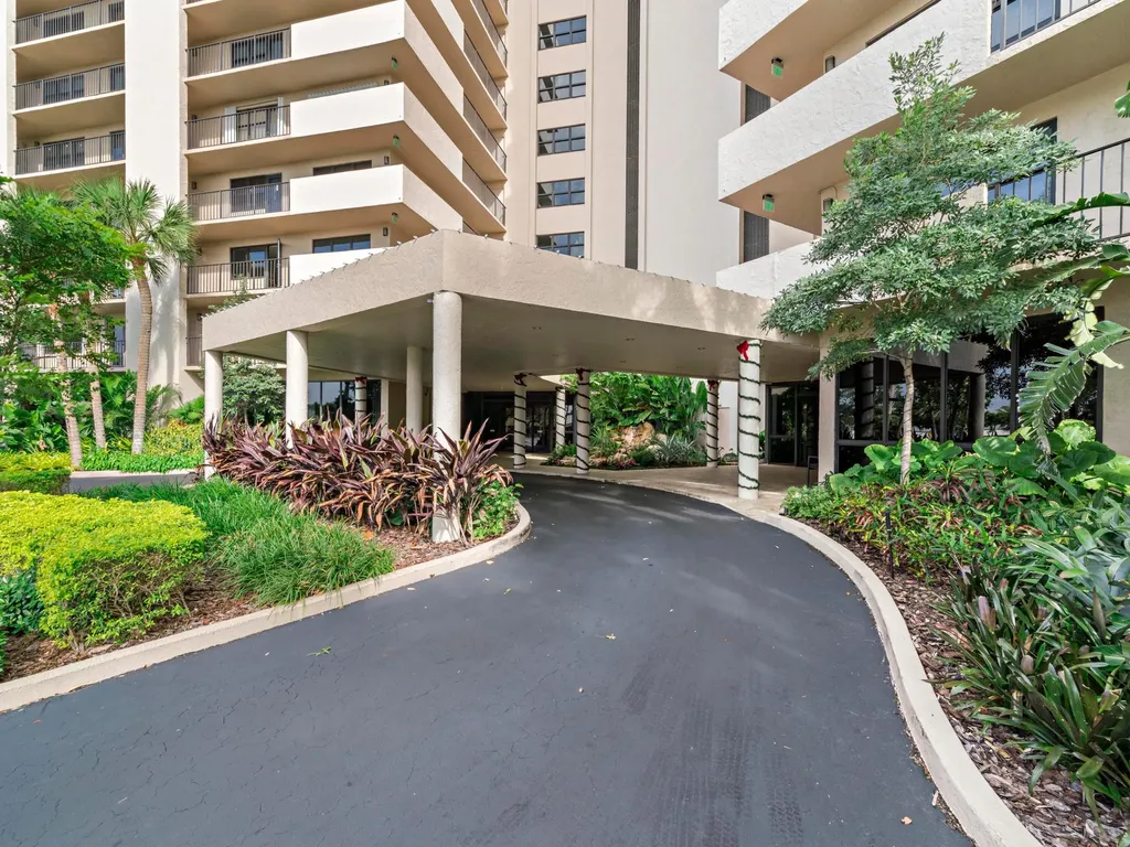 4900 N Ocean Boulevard Lauderdale By The Sea FL 33308