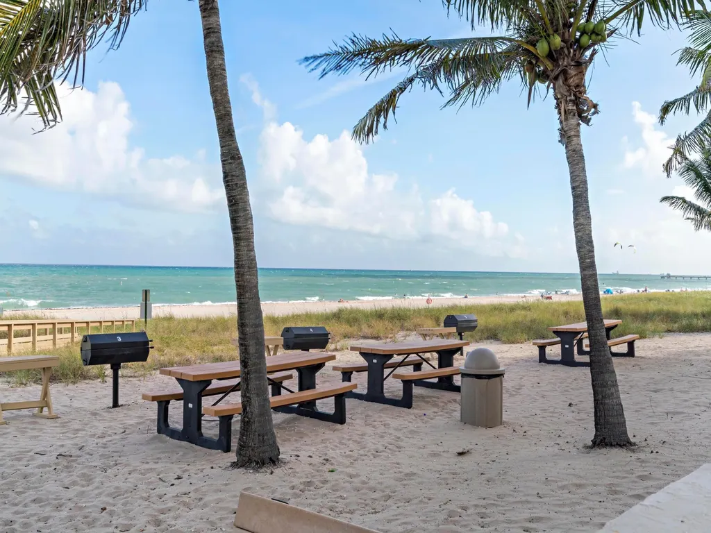 4900 N Ocean Boulevard Lauderdale By The Sea FL 33308