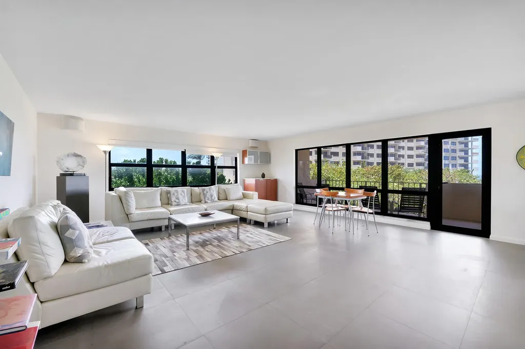 4900 N Ocean Boulevard Lauderdale By The Sea FL 33308