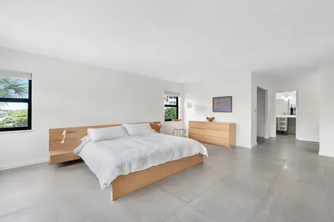 4900 N Ocean Boulevard Lauderdale By The Sea FL 33308