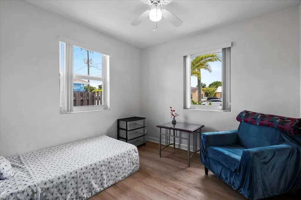 727 Bunker Road West Palm Beach FL 33405