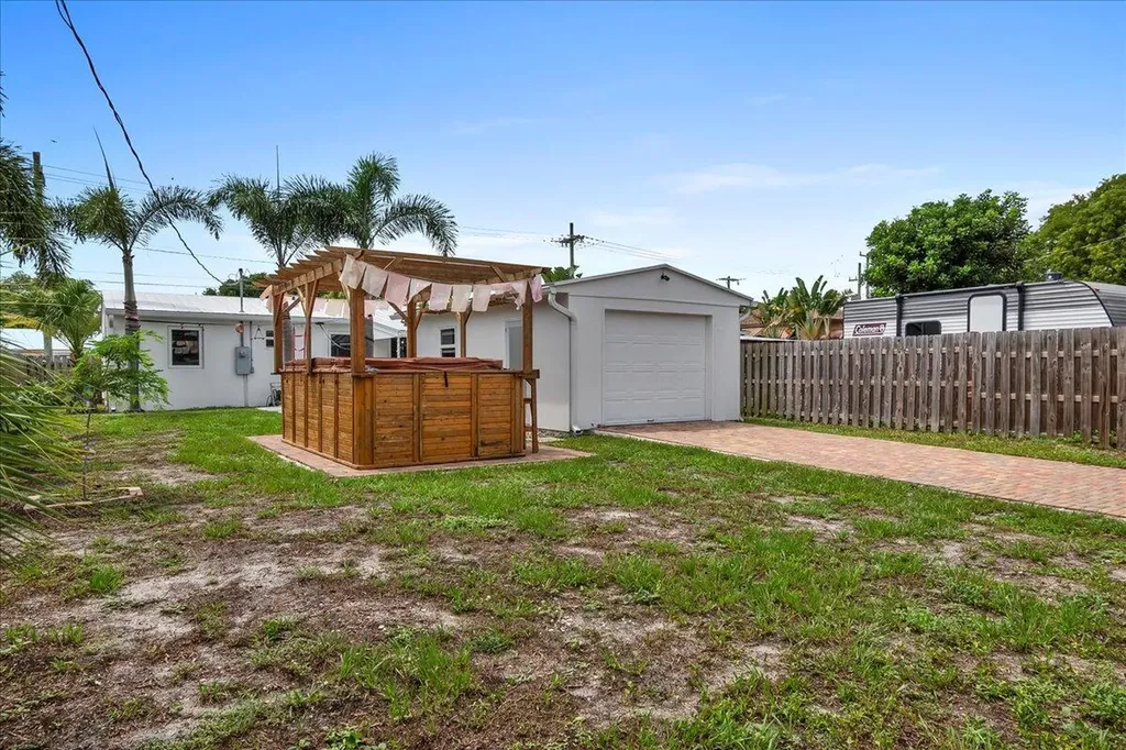 727 Bunker Road West Palm Beach FL 33405