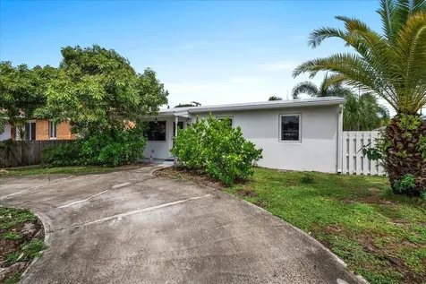 727 Bunker Road West Palm Beach FL 33405