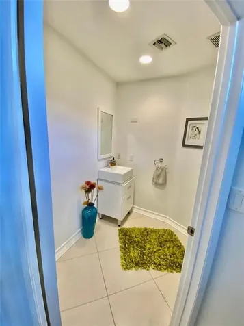 101 SE 15th Avenue Fort Lauderdale FL 33301