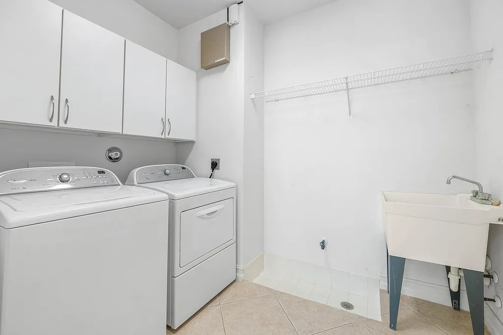 6197 Island Walk Boca Raton FL 33496