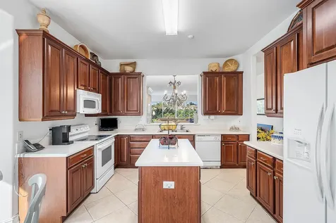 6197 Island Walk Boca Raton FL 33496