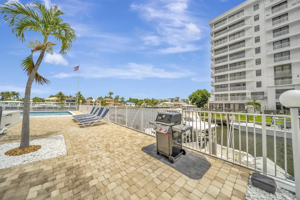 3100 NE 49 Street Fort Lauderdale FL 33308
