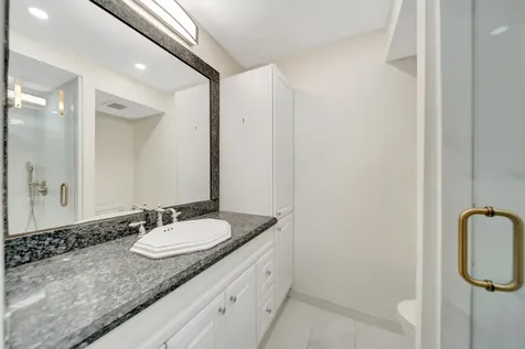 3100 NE 49 Street Fort Lauderdale FL 33308