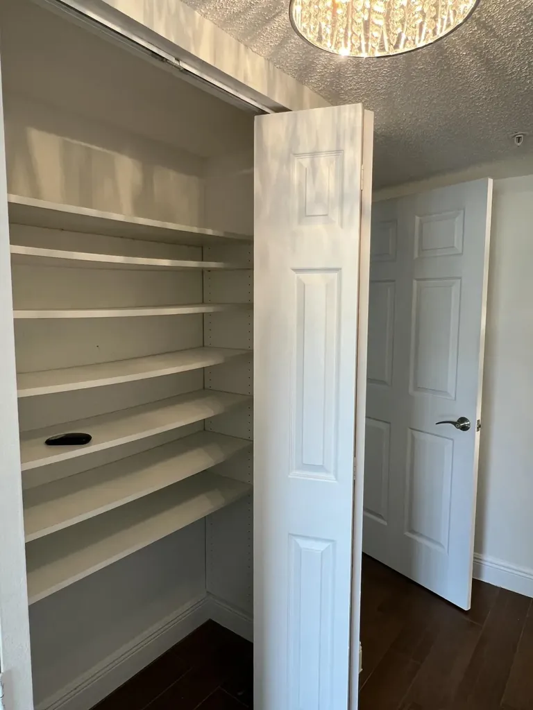 2620 S University Drive Davie FL 33328