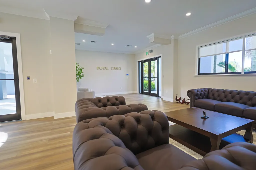 2620 S University Drive Davie FL 33328