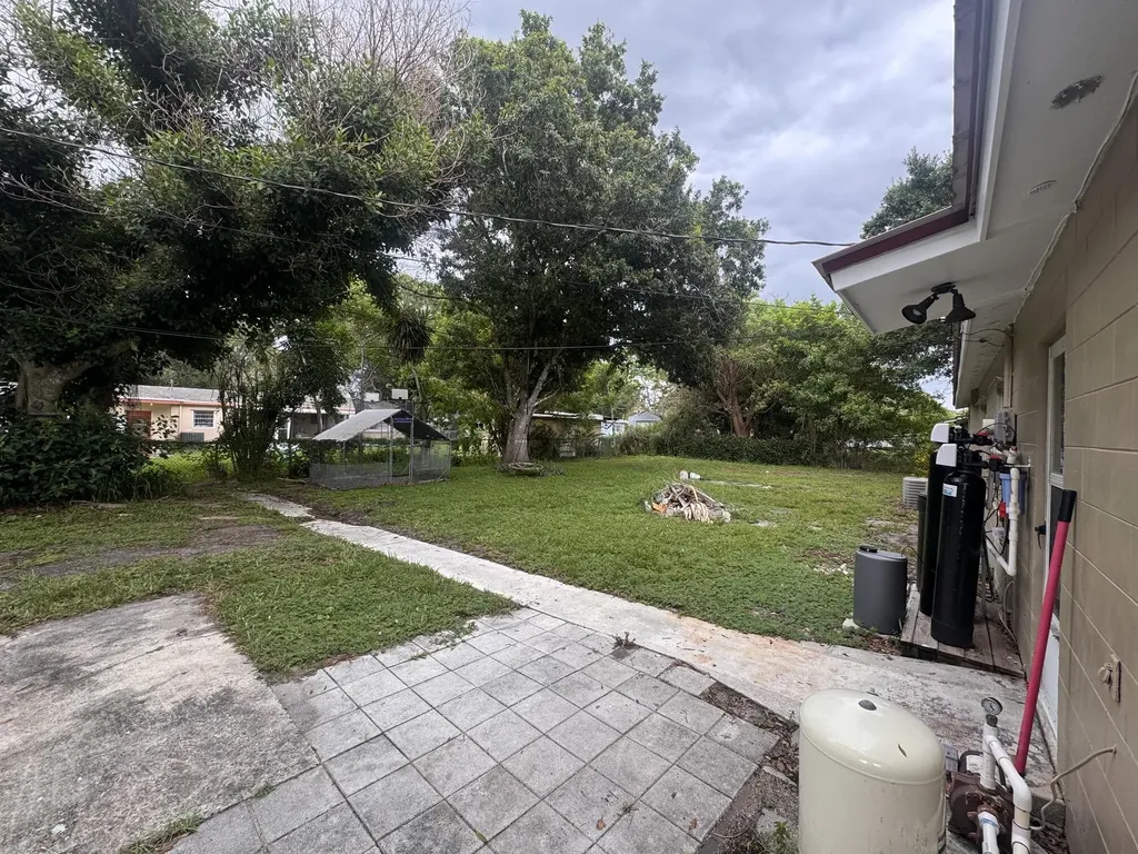 334 Johnston Street Fort Pierce FL 34982
