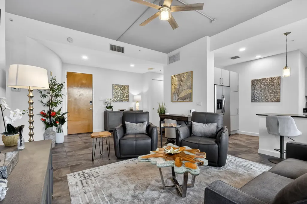 365 SE 6th Avenue Delray Beach FL 33483