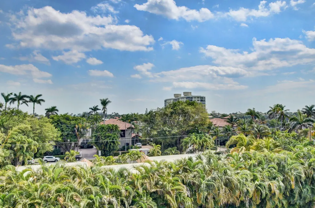 365 SE 6th Avenue Delray Beach FL 33483