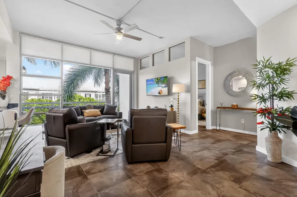 365 SE 6th Avenue Delray Beach FL 33483