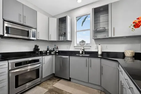 365 SE 6th Avenue Delray Beach FL 33483