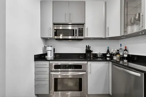365 SE 6th Avenue Delray Beach FL 33483