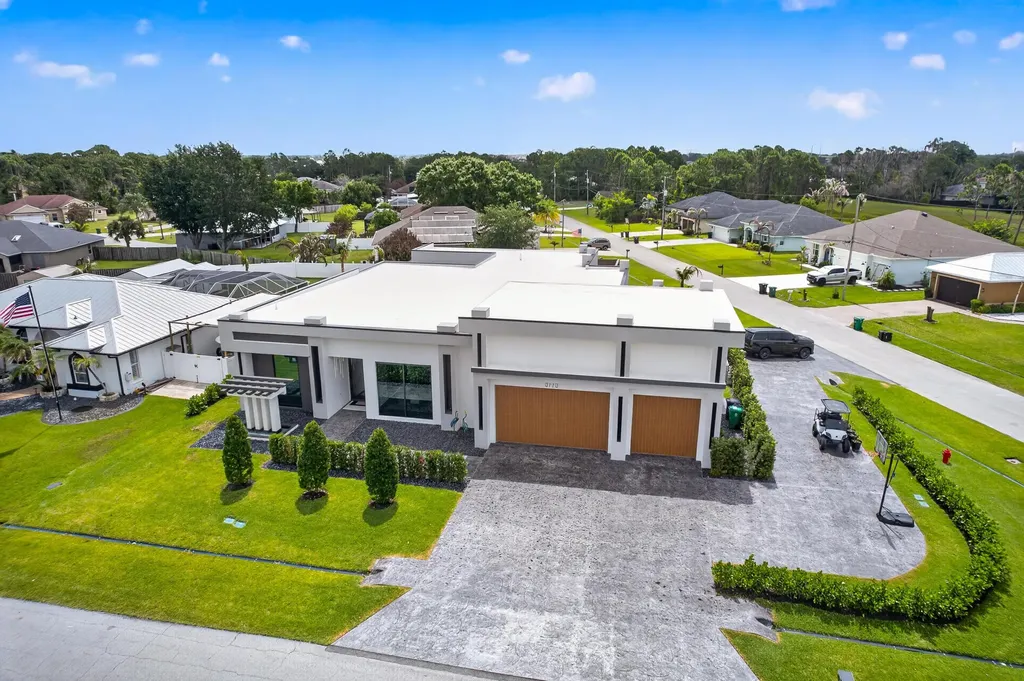 5775 NW Canada Street Port St Lucie FL 34986
