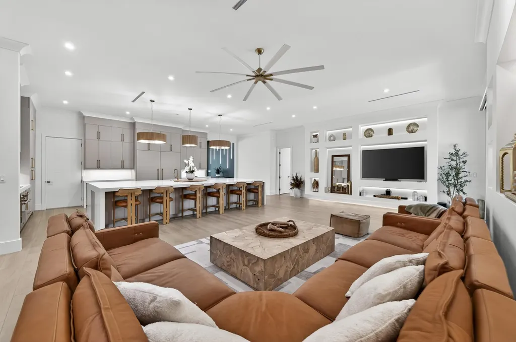 5775 NW Canada Street Port St Lucie FL 34986