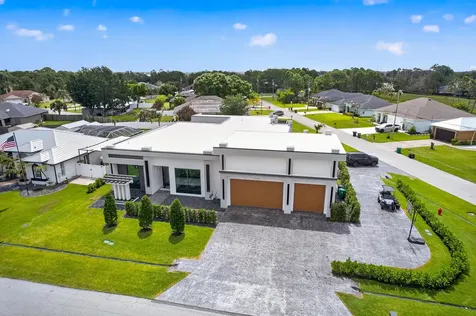 5775 NW Canada Street Port St Lucie FL 34986
