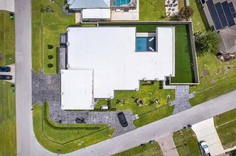 5775 NW Canada Street Port St Lucie FL 34986