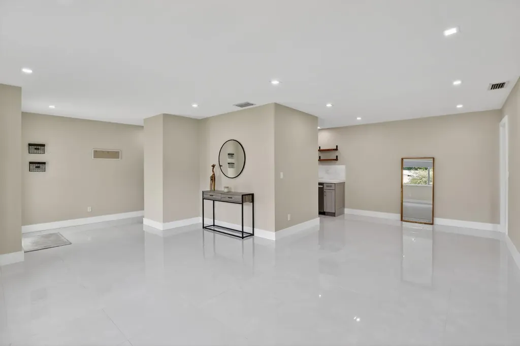12411 SW 2nd Street Plantation FL 33325
