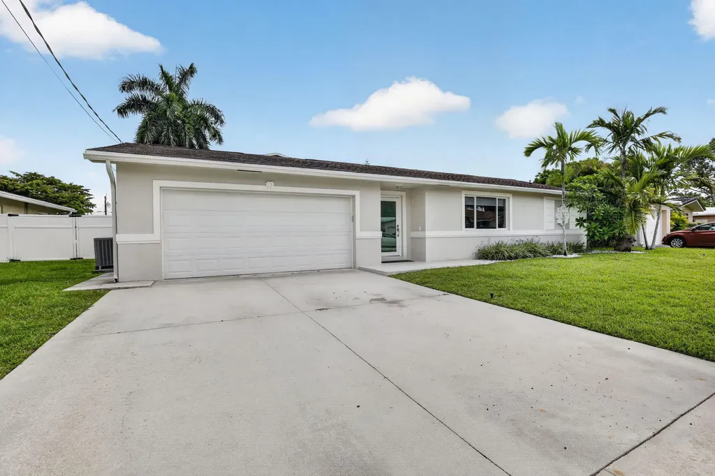 12411 SW 2nd Street Plantation FL 33325