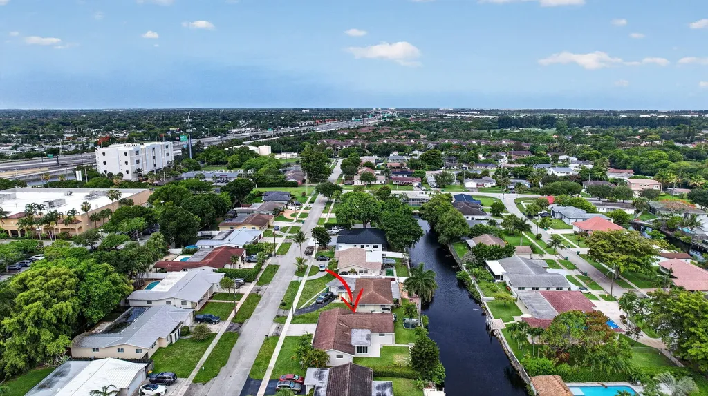 12411 SW 2nd Street Plantation FL 33325