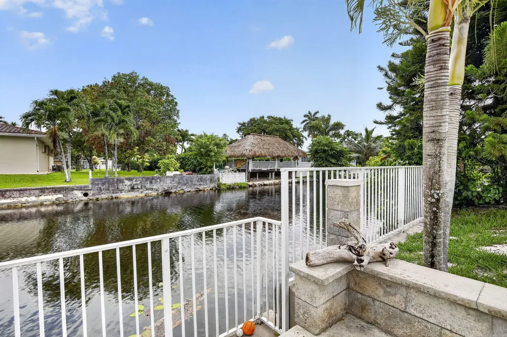 12411 SW 2nd Street Plantation FL 33325