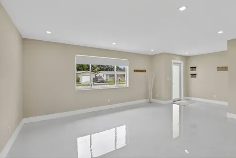 12411 SW 2nd Street Plantation FL 33325
