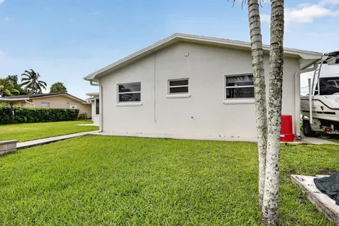 12411 SW 2nd Street Plantation FL 33325