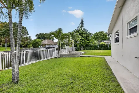 12411 SW 2nd Street Plantation FL 33325