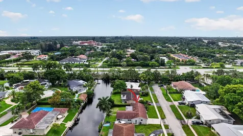 12411 SW 2nd Street Plantation FL 33325